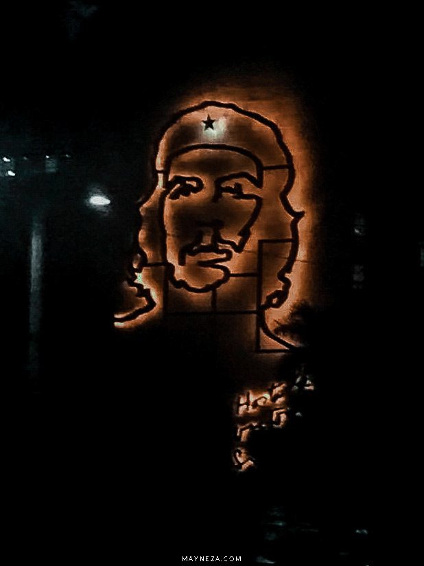 Ché Guevara iluminado en la Plaza de la Revolución. Noche. Habana, Cuba