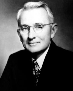 Dale Carnegie Autores de Superación personal y Autoayuda